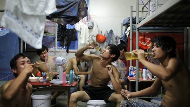 <p>Entre el placer y la precariedad</p>  Sobrevivir al amor y al trabajo en las aldeas urbanas del sur de China