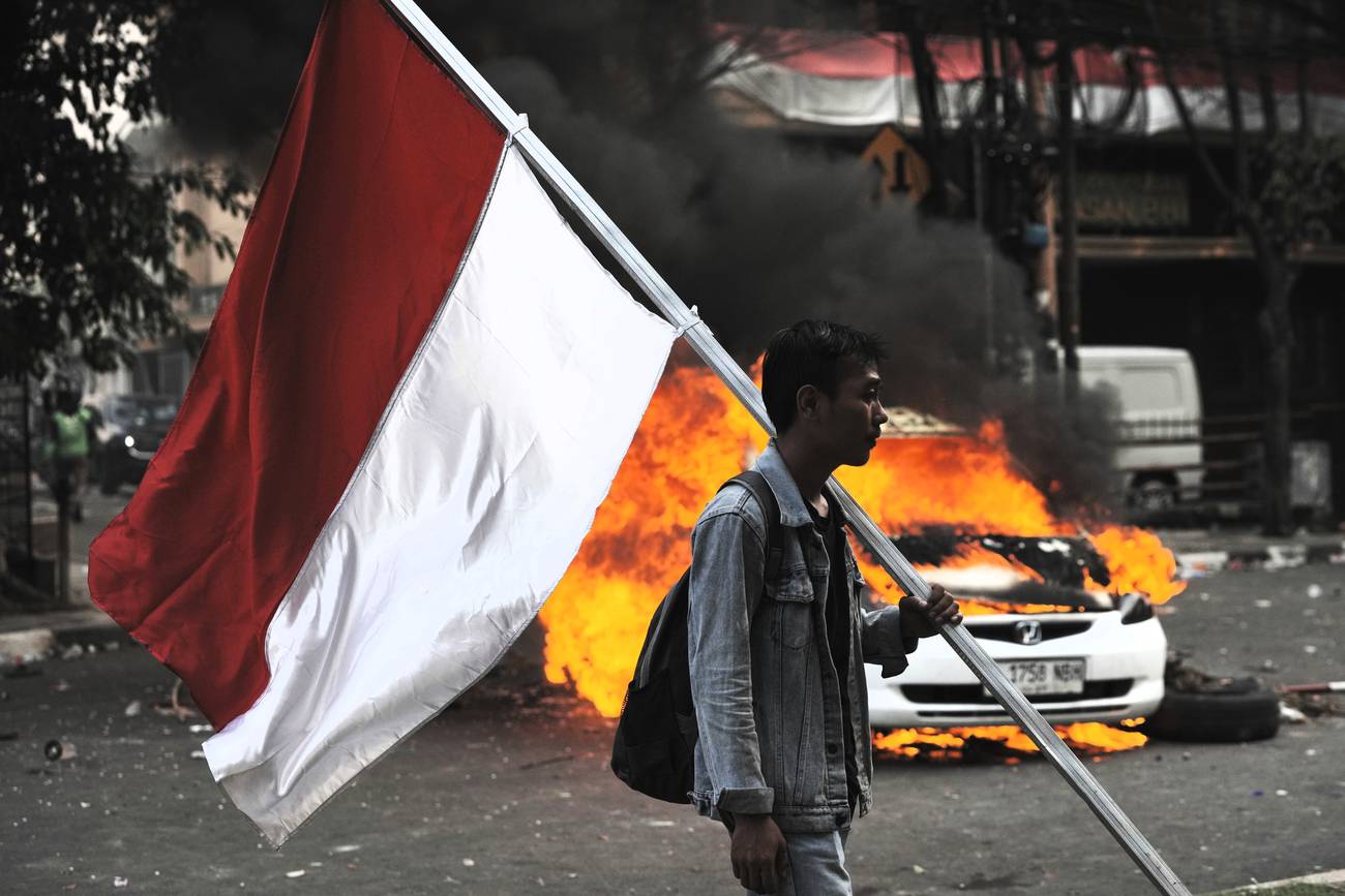 <p>Indonesia se rebela contra las elites</p>