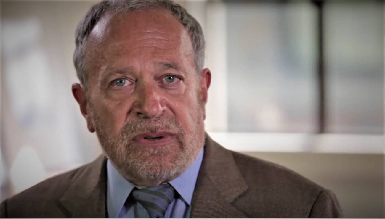 <p>«La verdadera división es entre democracia y oligarquía»</p>  Entrevista a Robert Reich