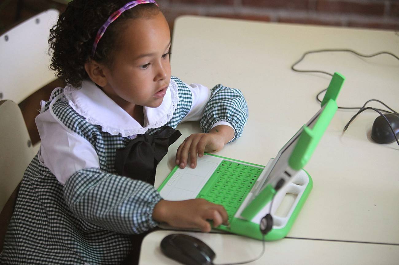 ¿Qué es la revolución digital?  Entrevista a Adrián Peláez