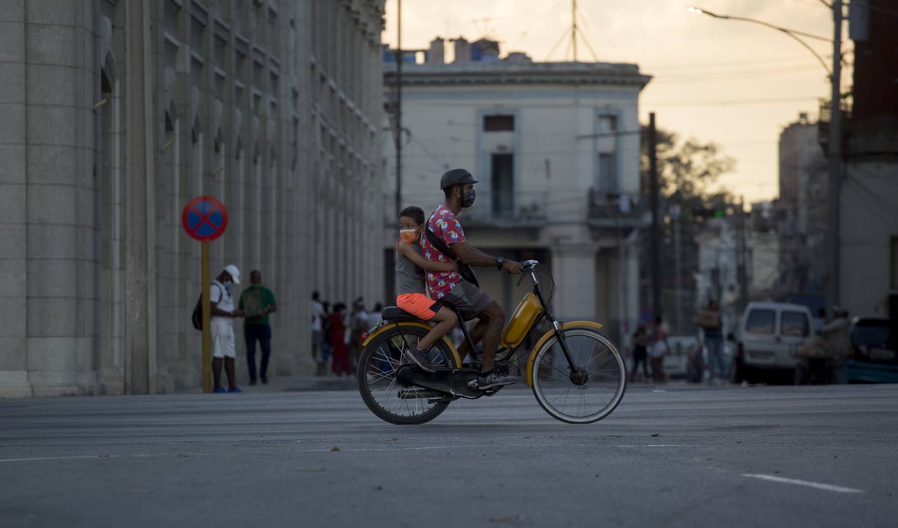 <p>Cuba, razones de una crisis</p>