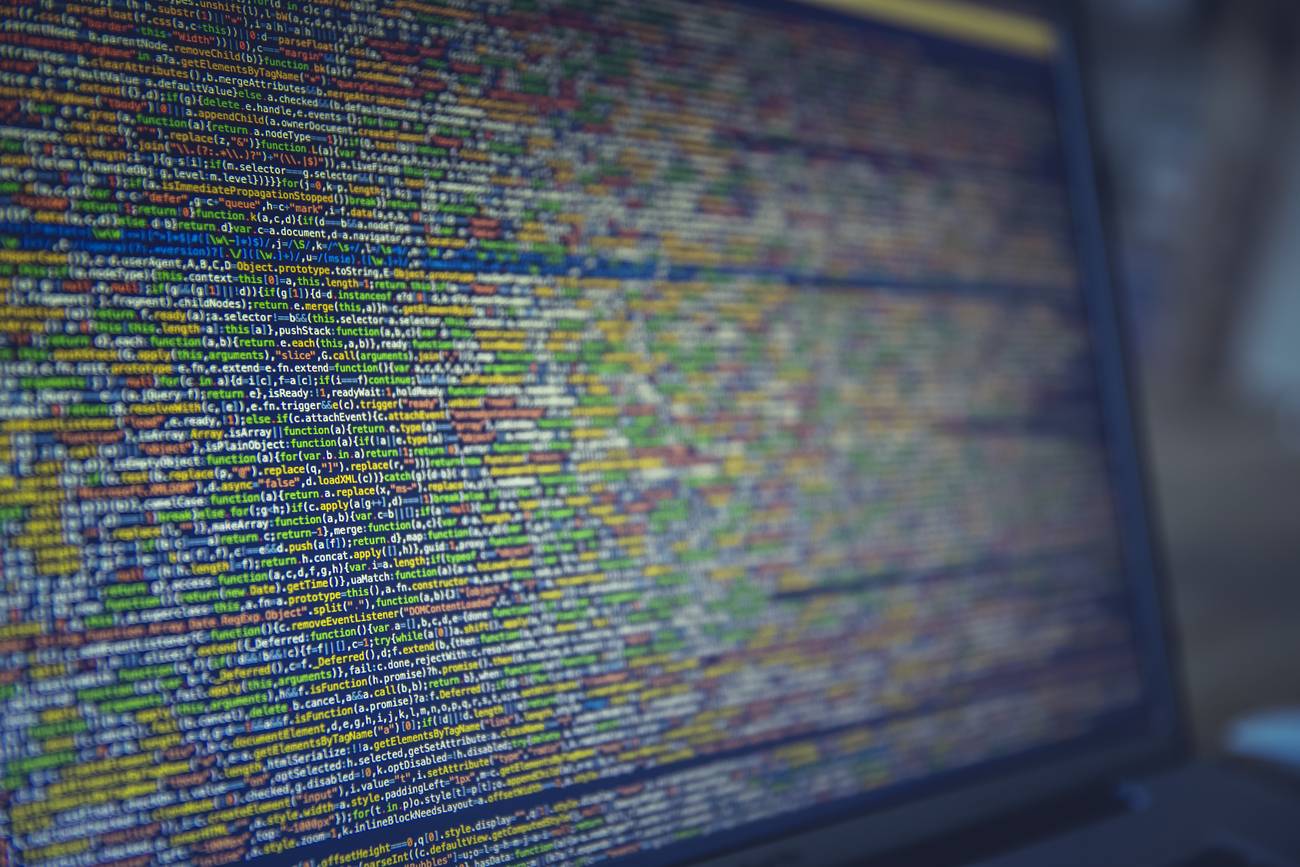 Cómo Rusia reclutó y formó a «batallones» de hackers