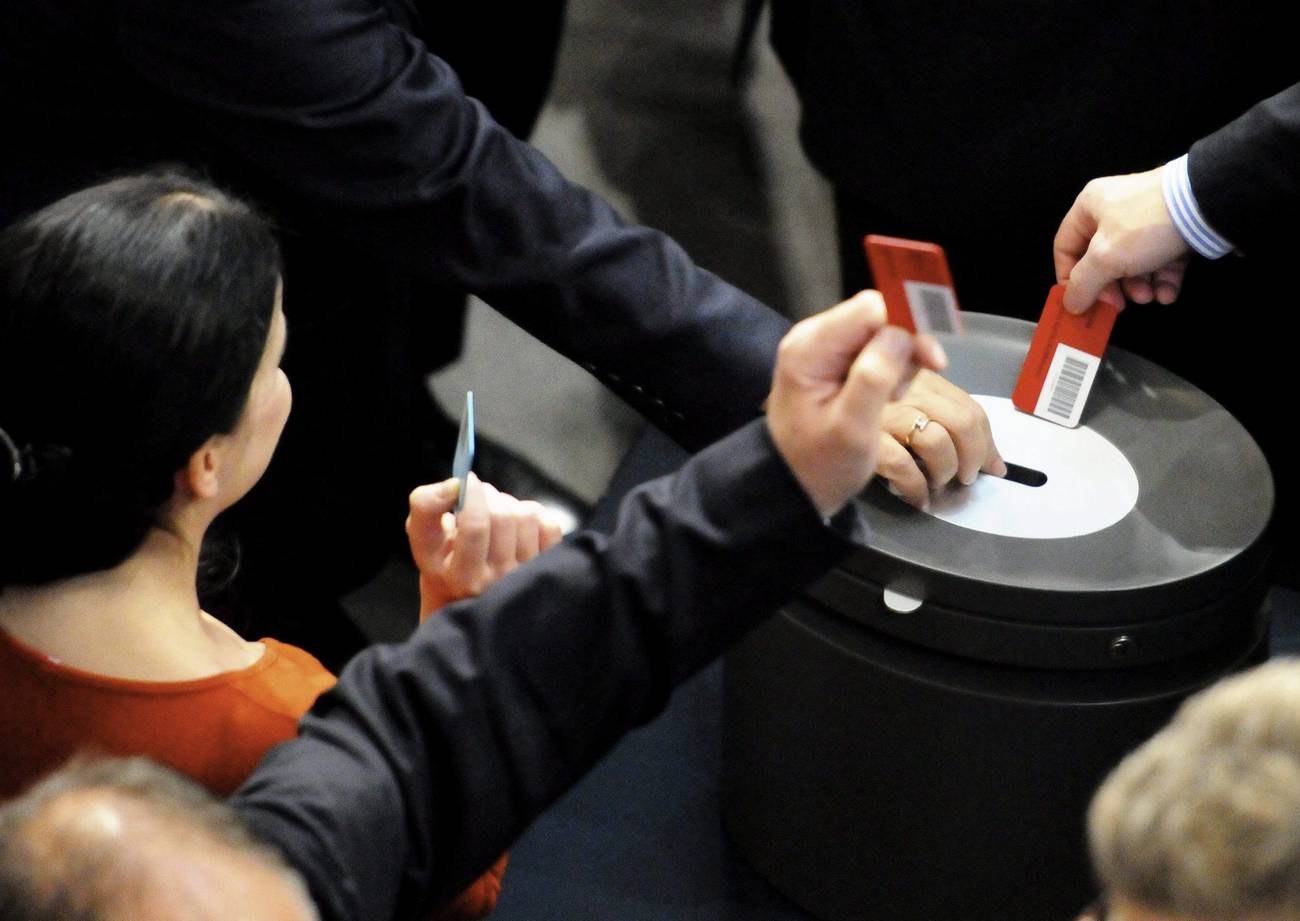 Variaciones sobre la democracia posmoderna