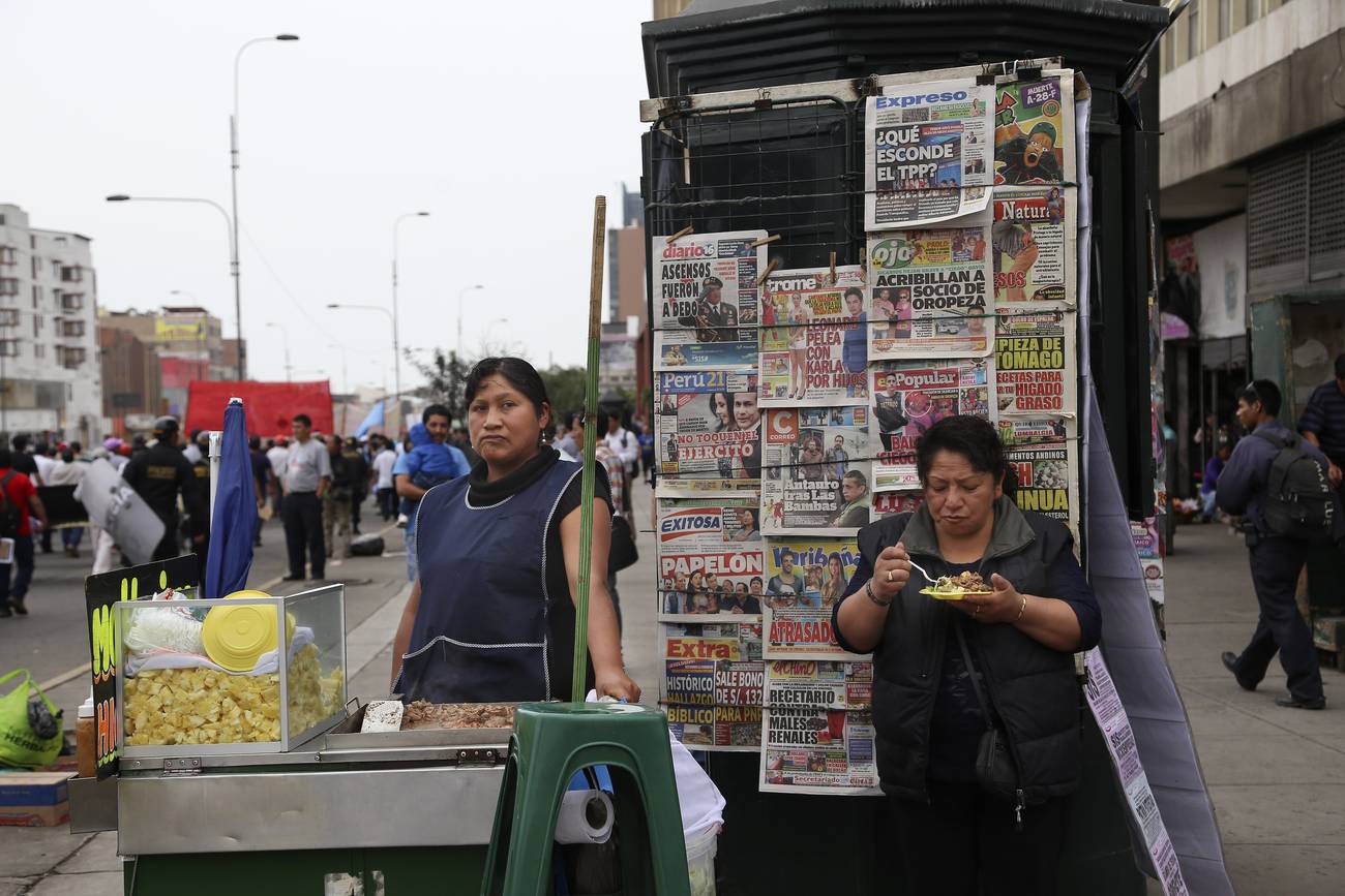 Lo bueno, lo malo  y lo cholo  Postales sobre el racismo desde el Perú (2017-2019)