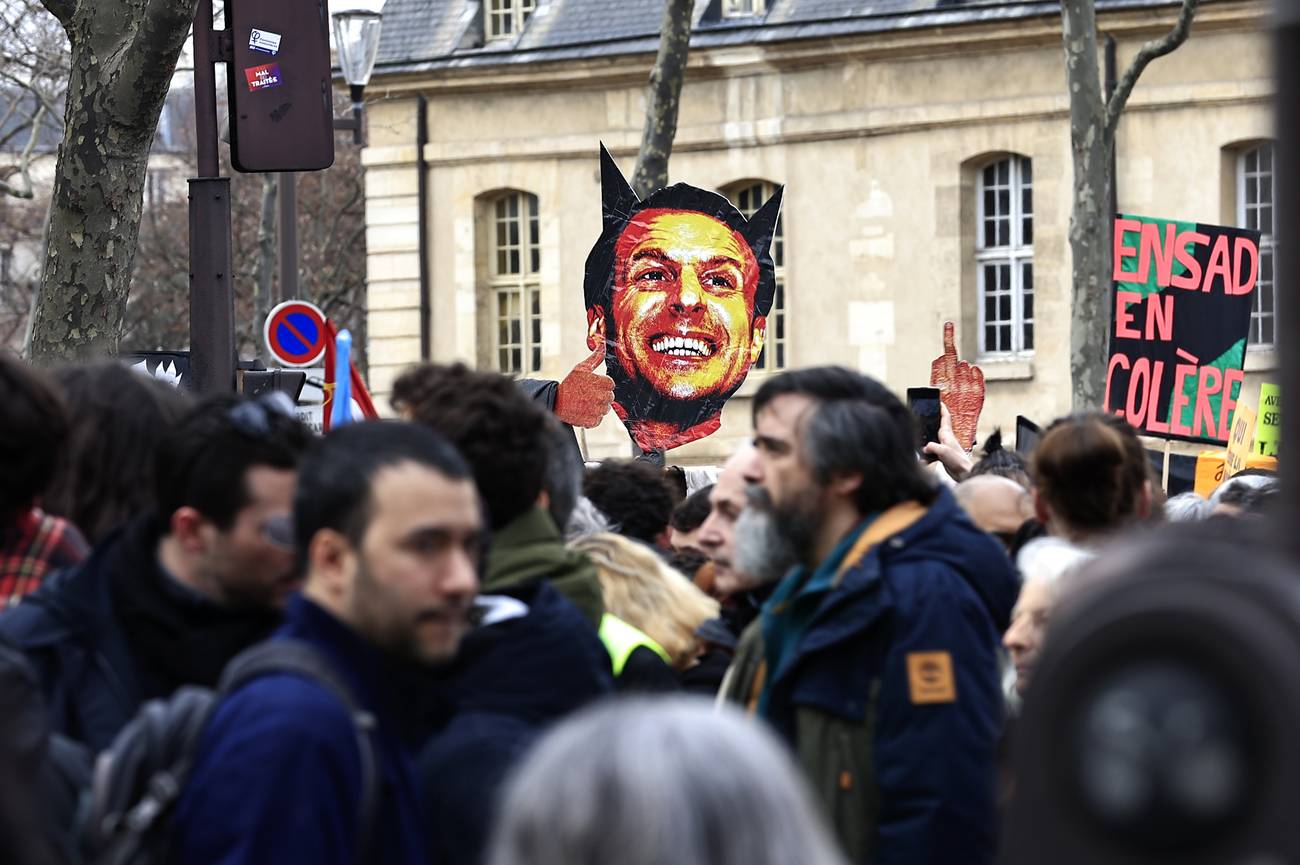 <p>La Francia que se rebela contra Macron</p>