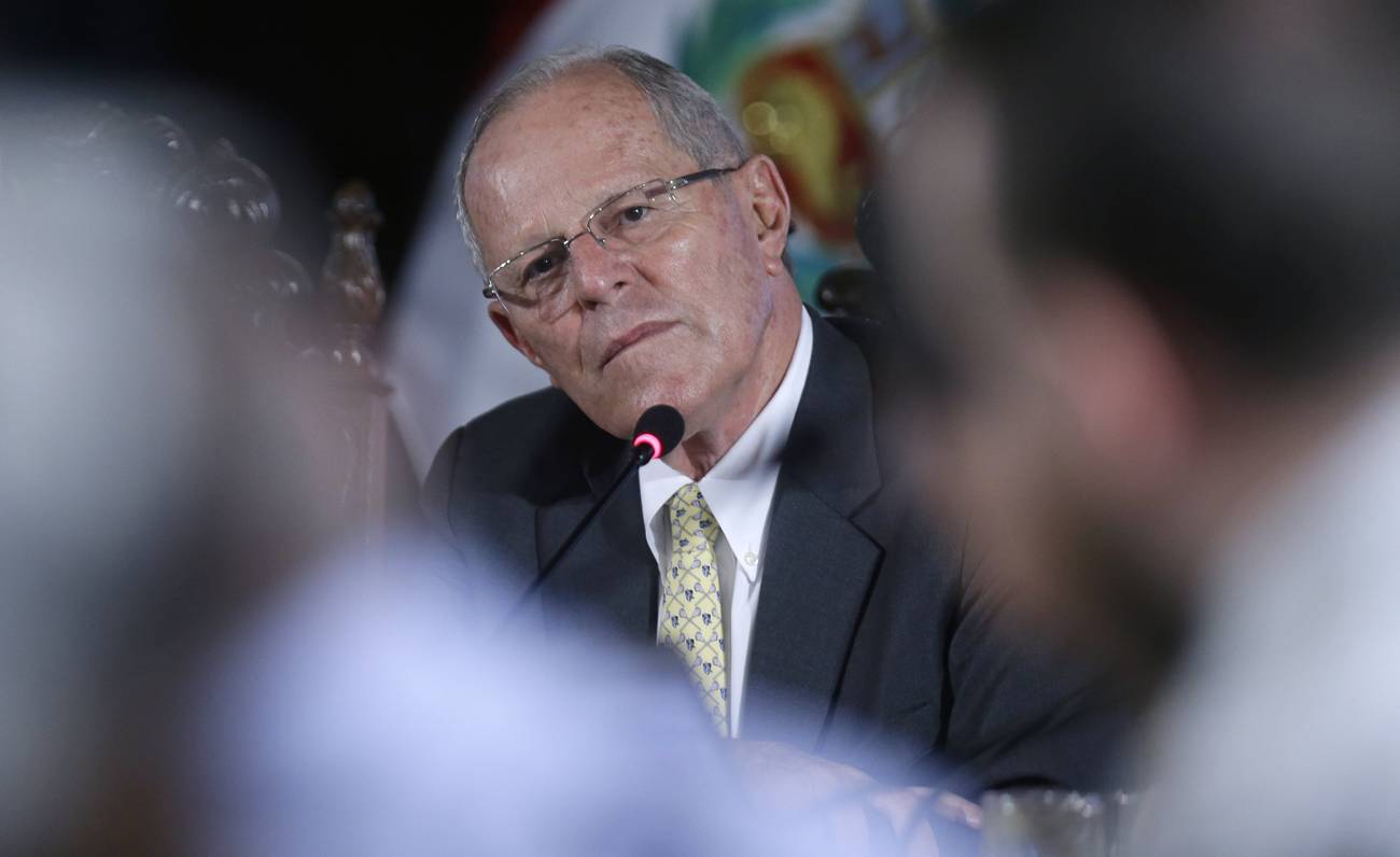 <p>Kuczynski: un tecnócrata en declive</p>