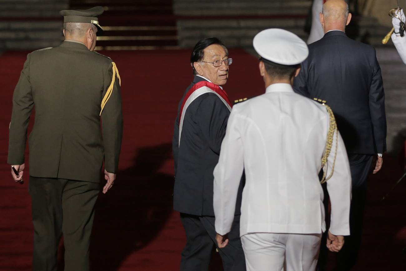 <p>Perú: los presidentes caen, la coalición autoritaria queda</p>