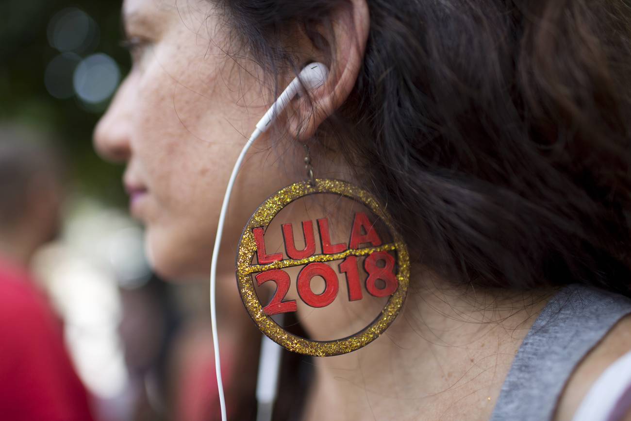 <p>Disparen contra Lula</p>