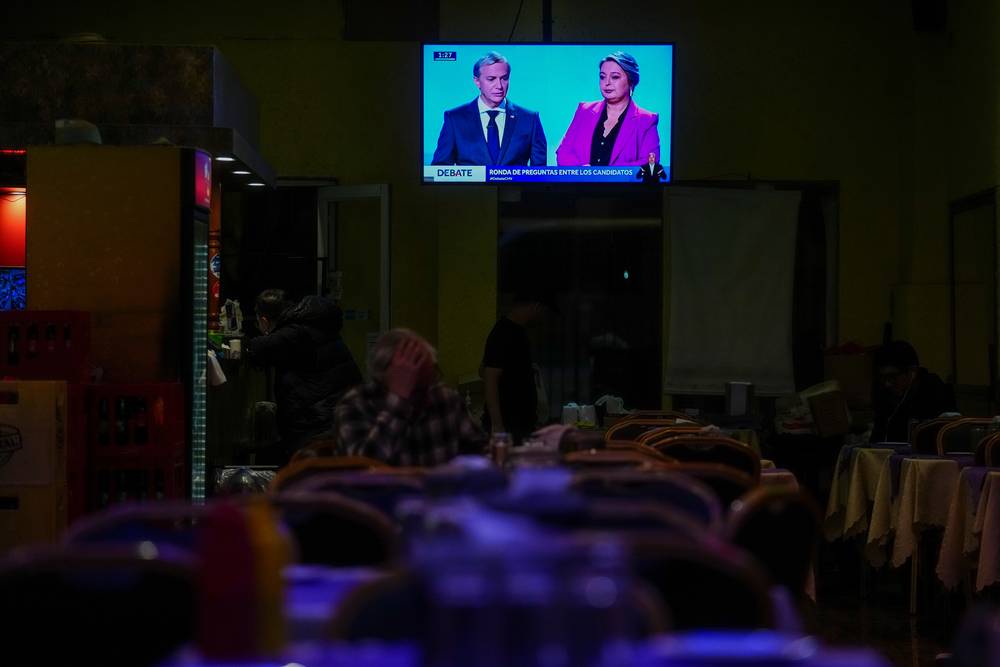 <p>Significados del giro a la derecha chileno</p>  Entrevista a Tomás Leighton