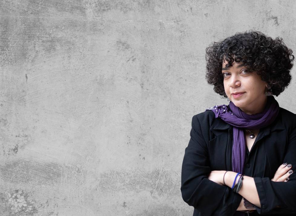 <p>El feminismo iraní, entre la guerra y el régimen</p>  Entrevista a Firoozeh Farvardin