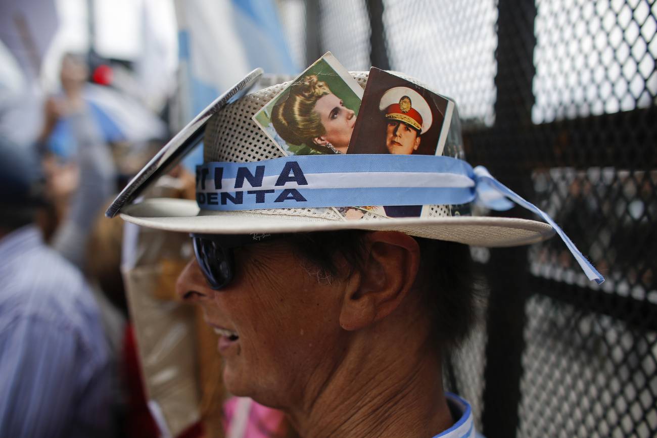 <p>El partido peronista o el peronismo partido</p>