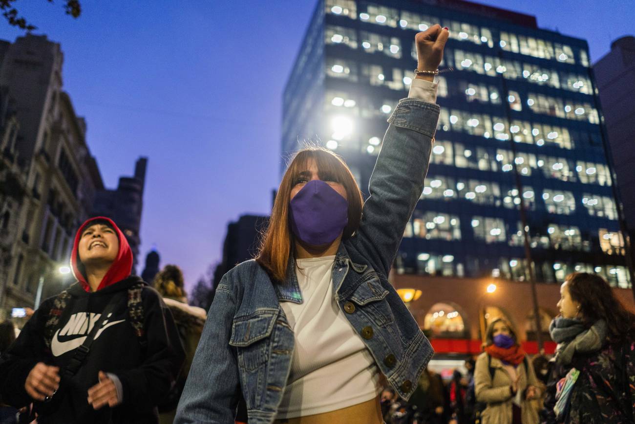Lecturas sobre feminismo y neoliberalismo