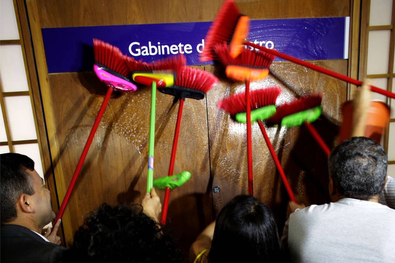 Empreendedores jurídicos como empreendedores morais  Combate à corrupção e moralização da política brasileira