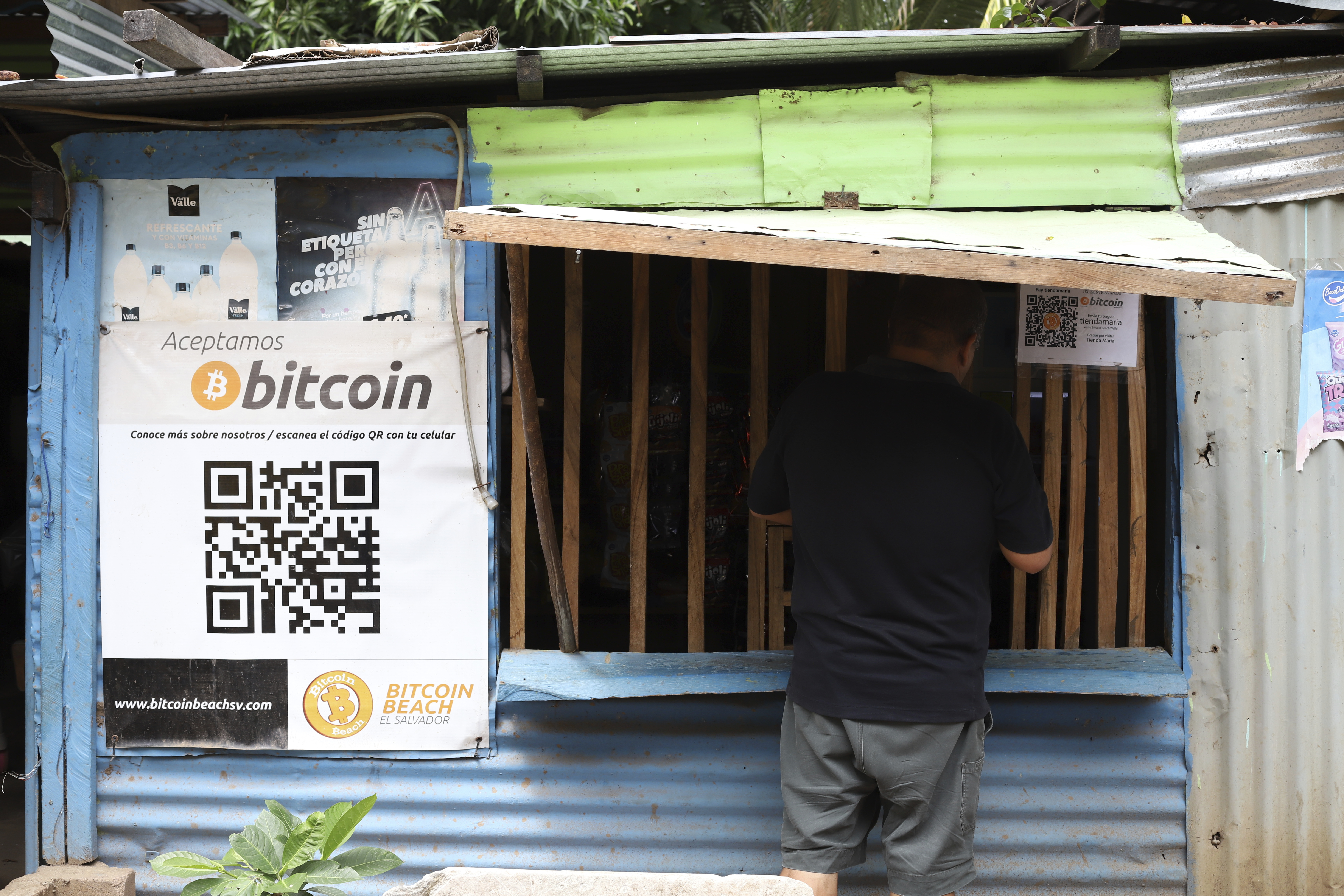 La arriesgada apuesta de Nayib Bukele por el bitcoin