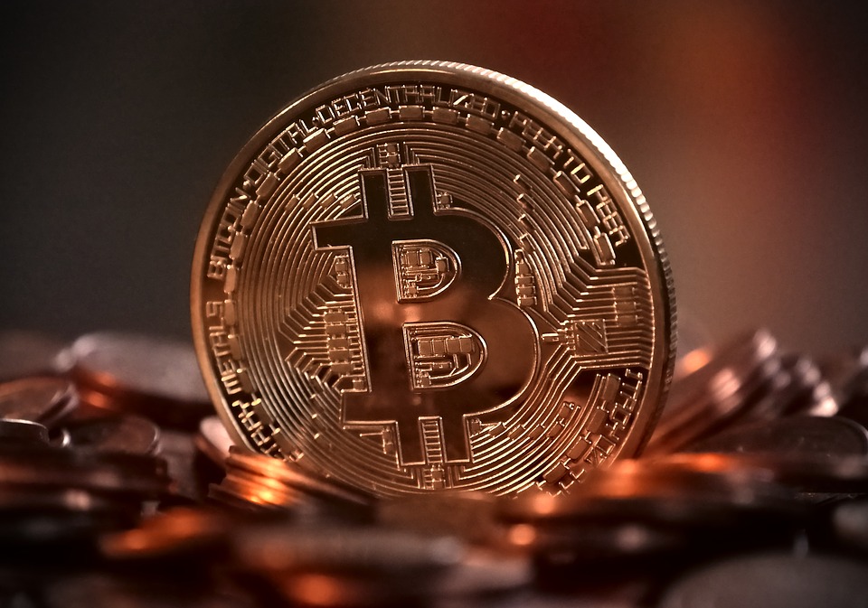 <p>Entre las criptomonedas y el criptocapitalismo</p>