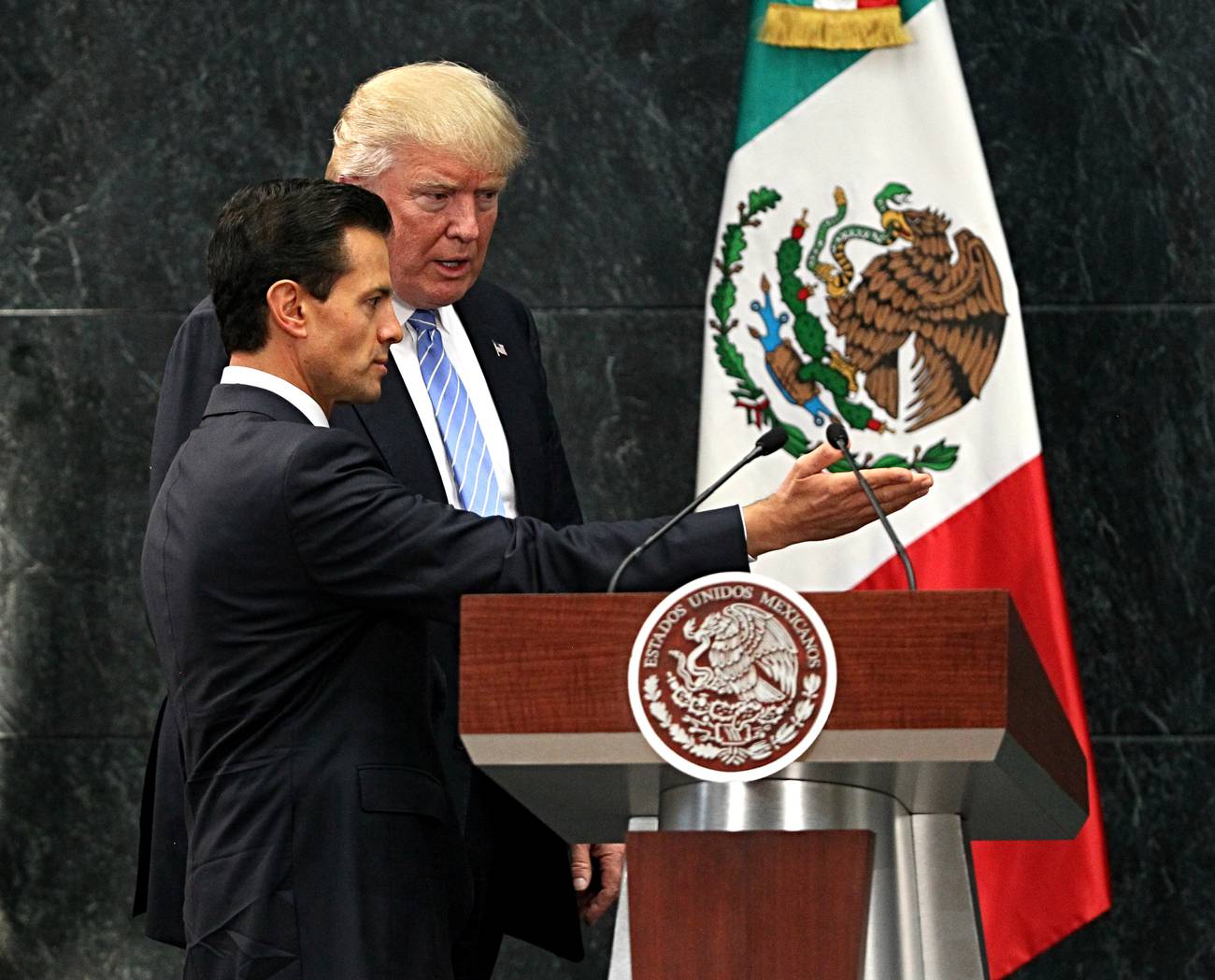 <p>Temores y esperanzas del vecino</p>  ¿Cómo vive México la llegada de Donald Trump a la Casa Blanca?