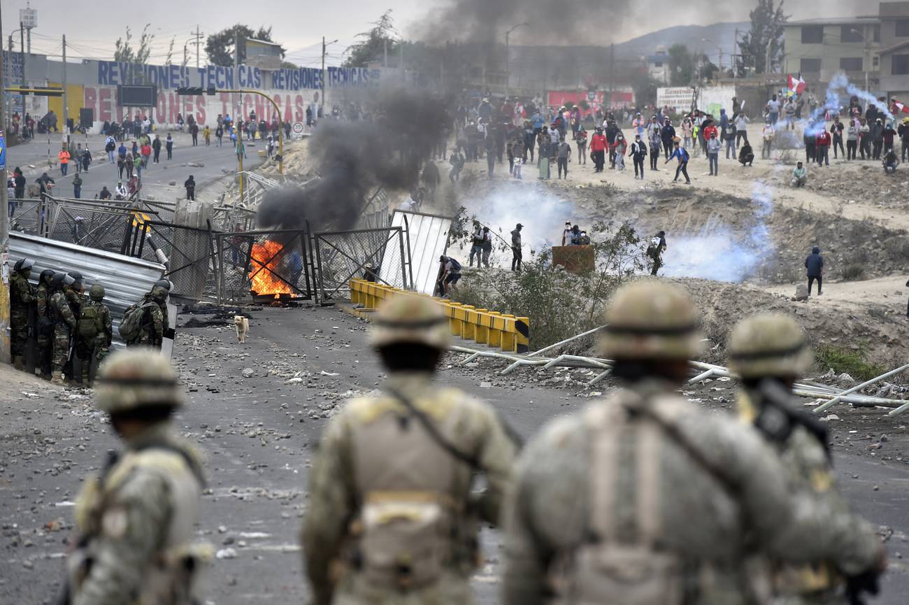<p>El vaciamiento democrático en Perú... y más allá</p>