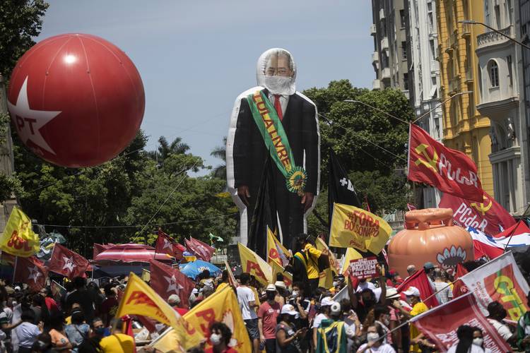 El regreso de Lula a un Brasil de rodillas