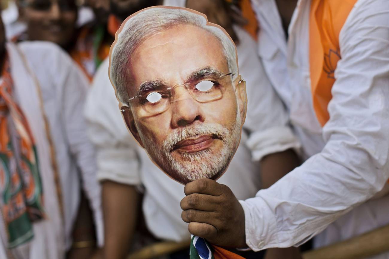 Terapia de shock color azafrán  El nacionalismo hindú divide a la sociedad india
