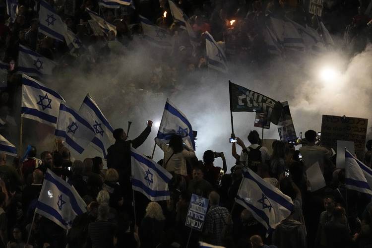 La izquierda israelí en una encrucijada histórica  Entrevista a Sally Abed, Yael Berda y Eli Cook
