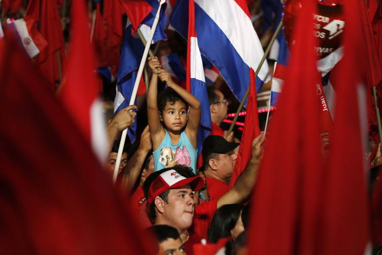 <p>Los colorados fortalecen su poder en Paraguay</p>