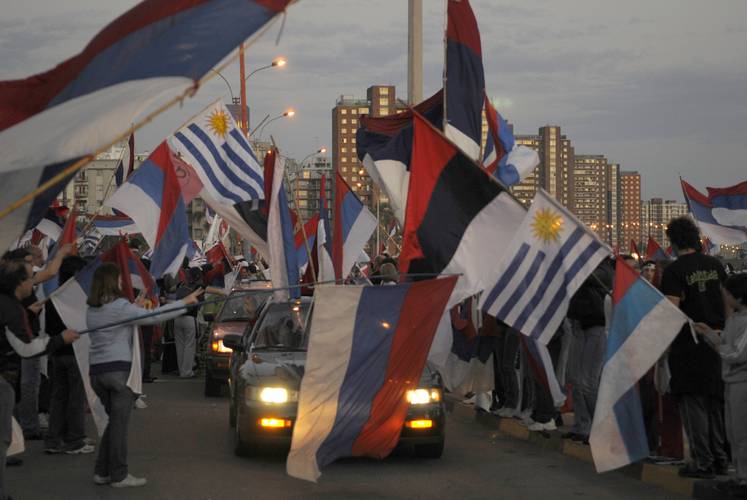¿Milagro en Uruguay?  Apuntes sobre los gobiernos del Frente Amplio