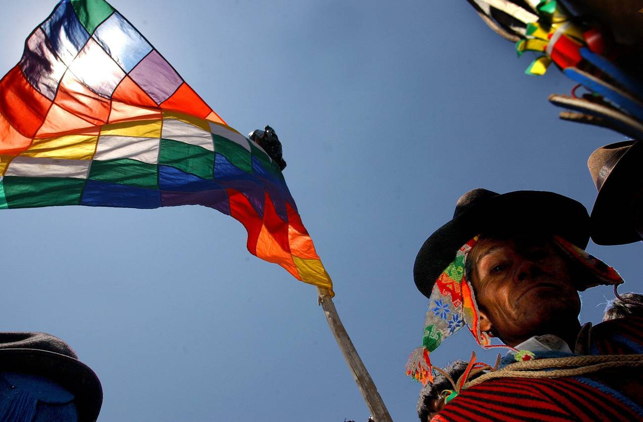 La nueva burocracia plurinacional en Bolivia  Entre la democratización y la institucionalización