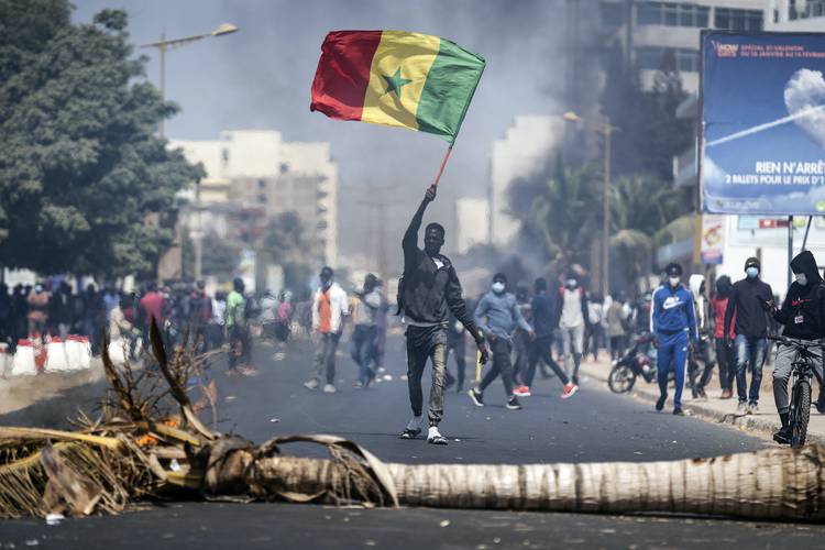 <p>¿Por qué se rebelan en Senegal?</p>