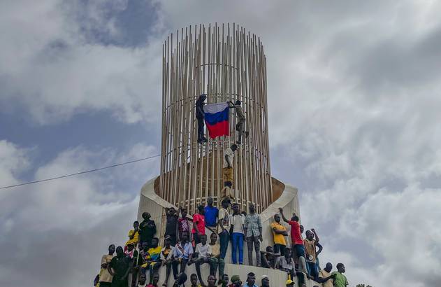 <p>Fuera Francia, ¿viva Rusia?</p>  Geopolítica del golpe de Estado en Níger