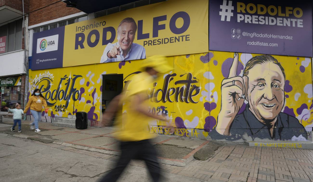 <p>El «rey del TikTok» que quiere ser presidente de Colombia</p>