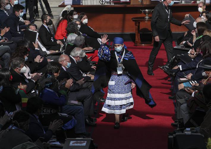 El proceso constituyente chileno se queda sin héroes