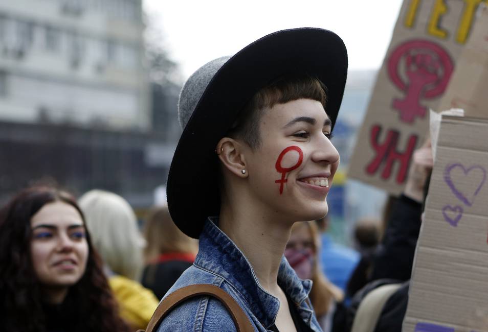 Entre las luchas feministas y las respuestas conservadoras Entrevista a Maxine Molyneux