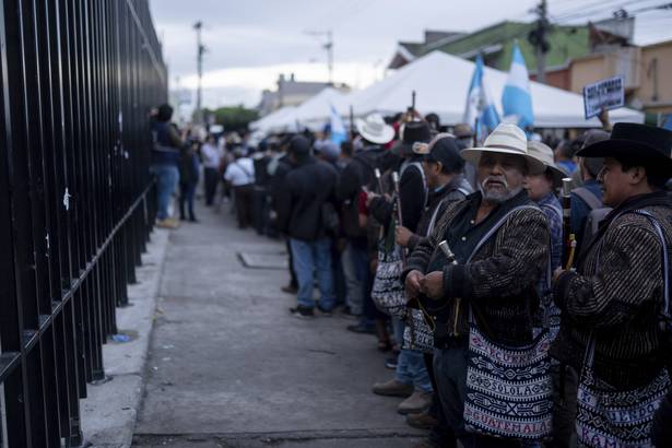 <p>Guatemala resiste el «golpe en cámara lenta»</p>