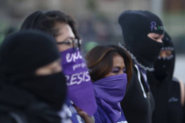 <p>Debates y combates del feminismo latinoamericano</p>