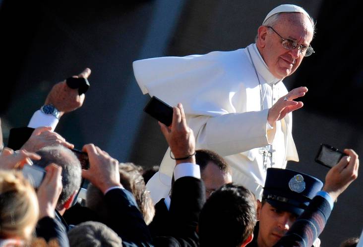 De Bergoglio a Francisco. Legitimidad y carisma en la crisis de la Iglesia