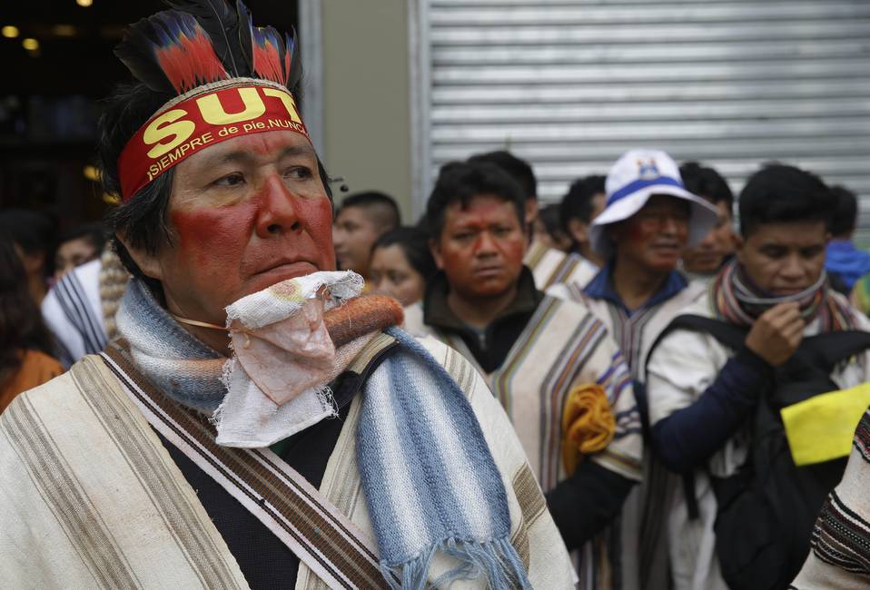 Perú: entre la huelga de maestros y la crisis del relato oficial