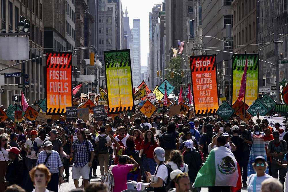 <p>Fracaso del mercado: la crisis climática y los límites del capitalismo</p>