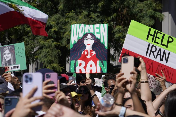 Irán: contestación doméstica y retos regionales